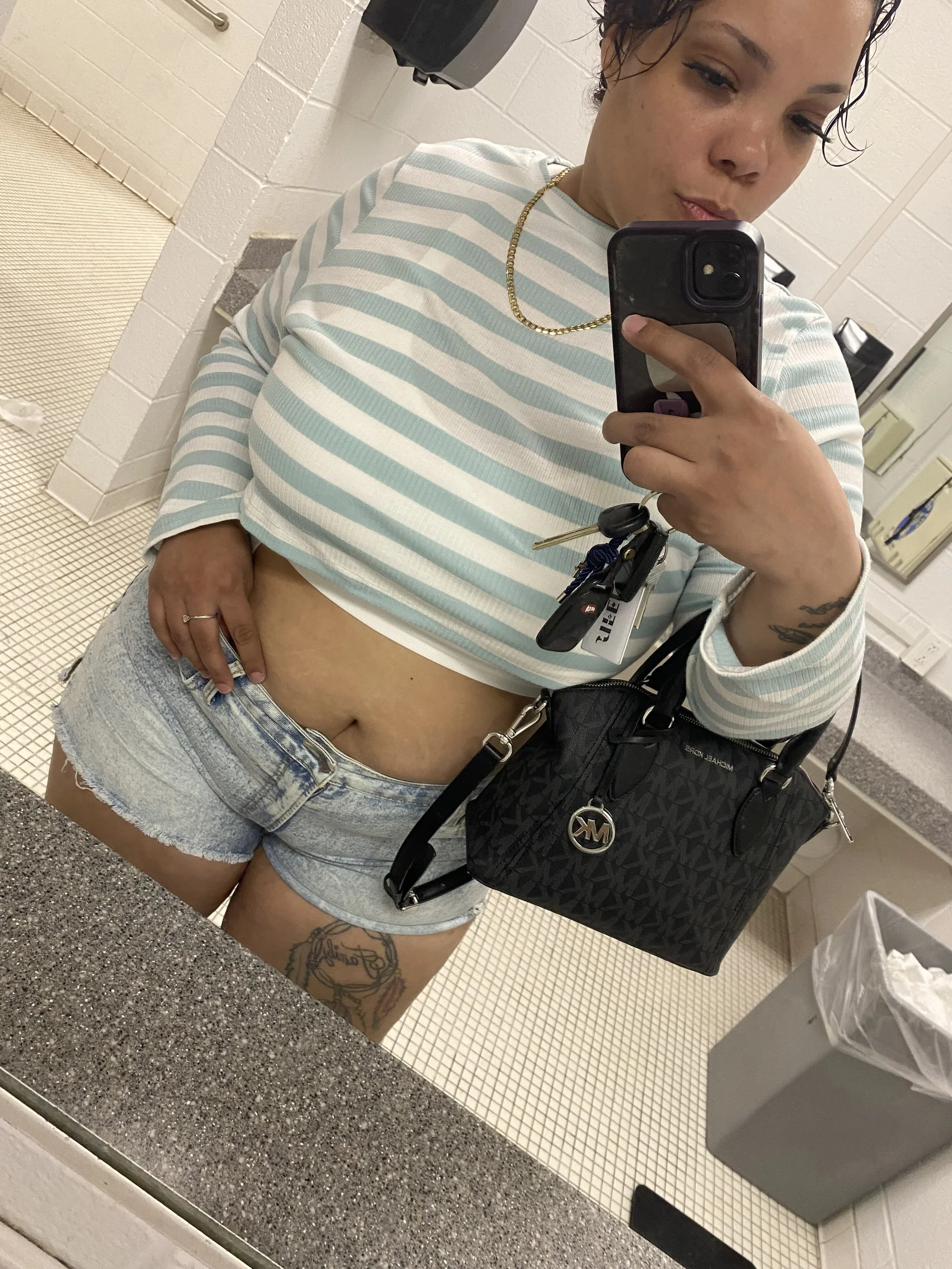 XXX Porn Photo of Nude LovelyJay223 1