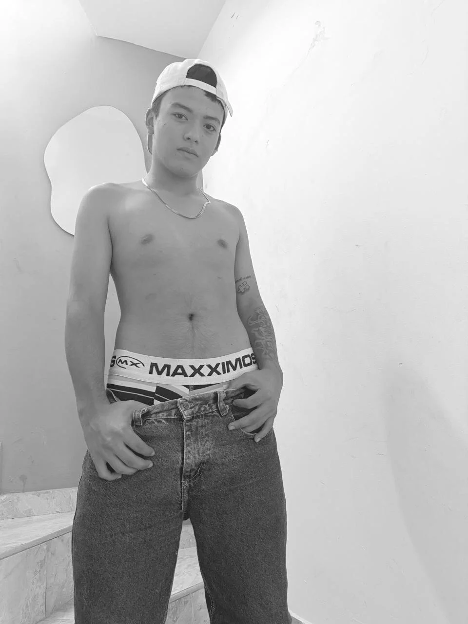 XXX Porn Photo of Nude ThiagoGonzalesz 12