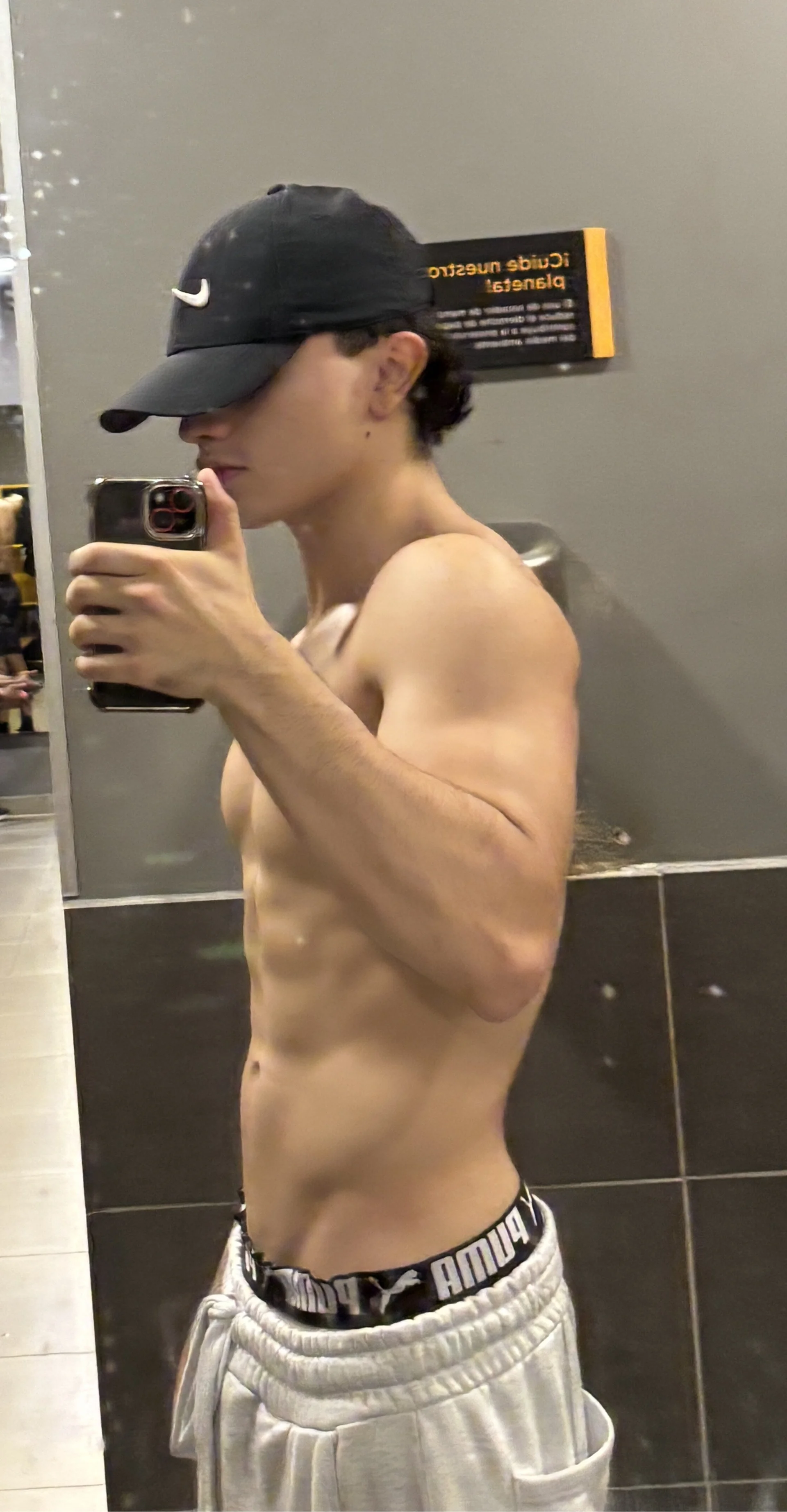 XXX Porn Photo of Nude zack_lenox 1