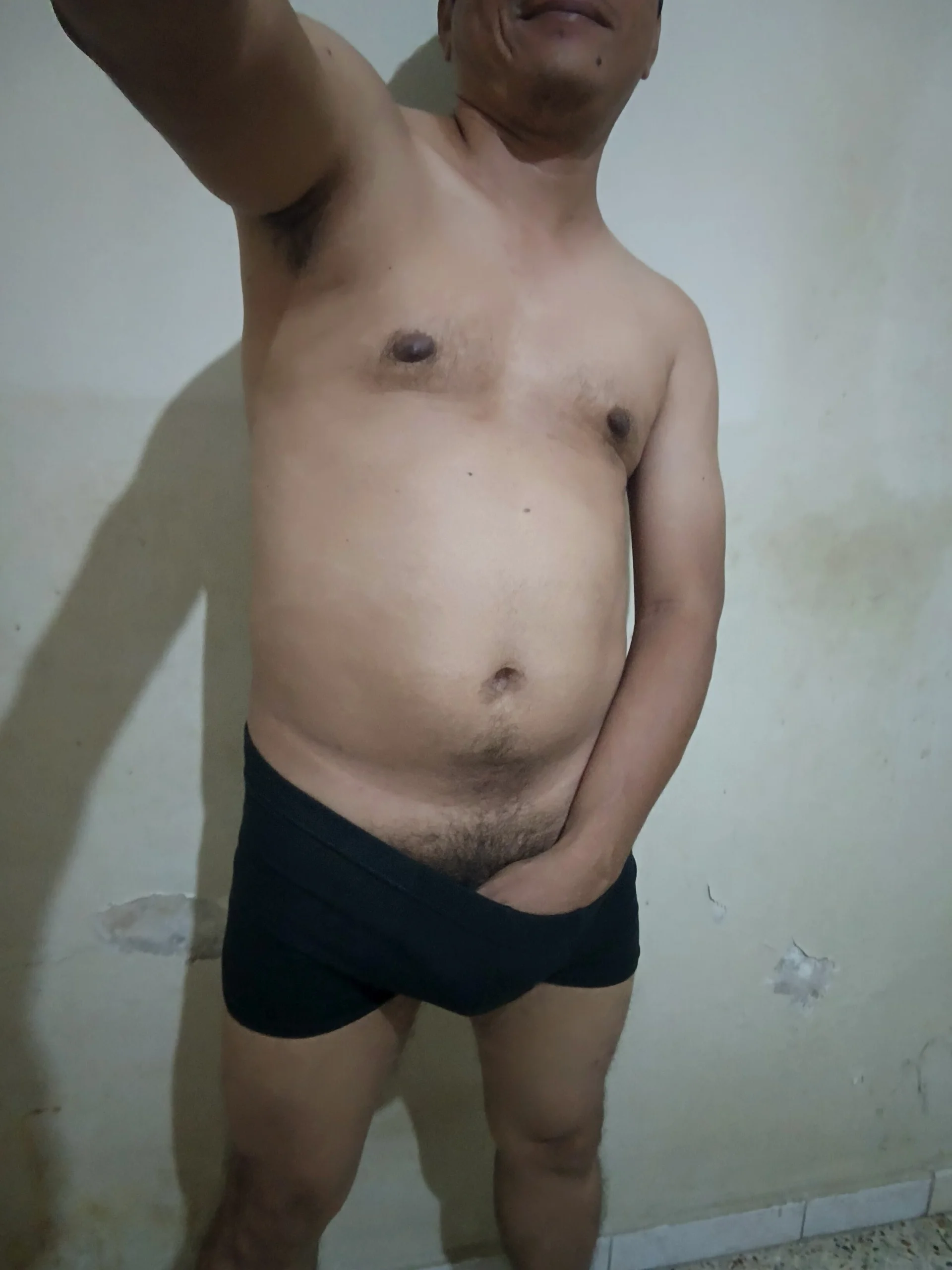 XXX Porn Photo of Nude VzlChubbyHunter 6