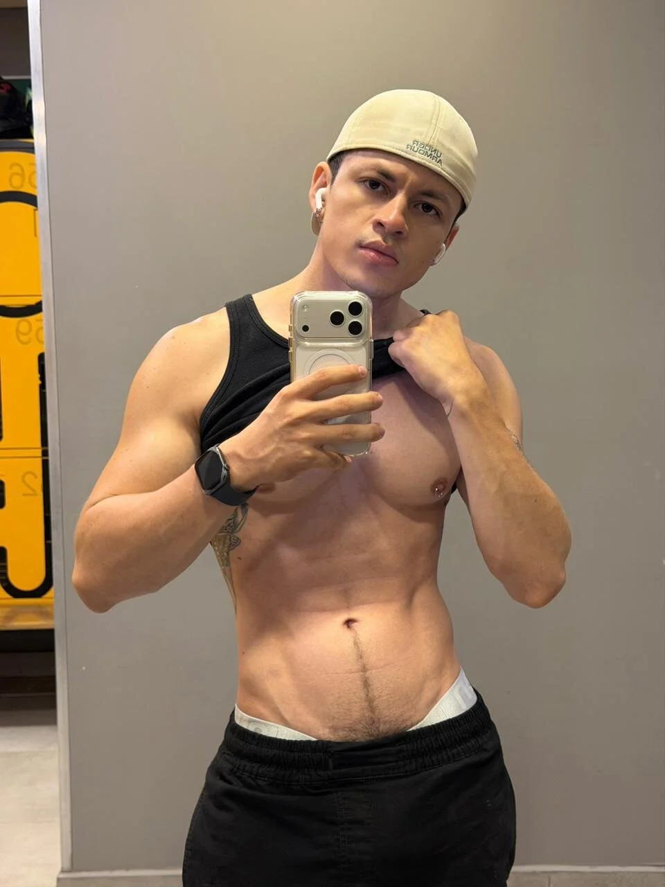 XXX Porn Photo of Nude Angel_Cuervo 16