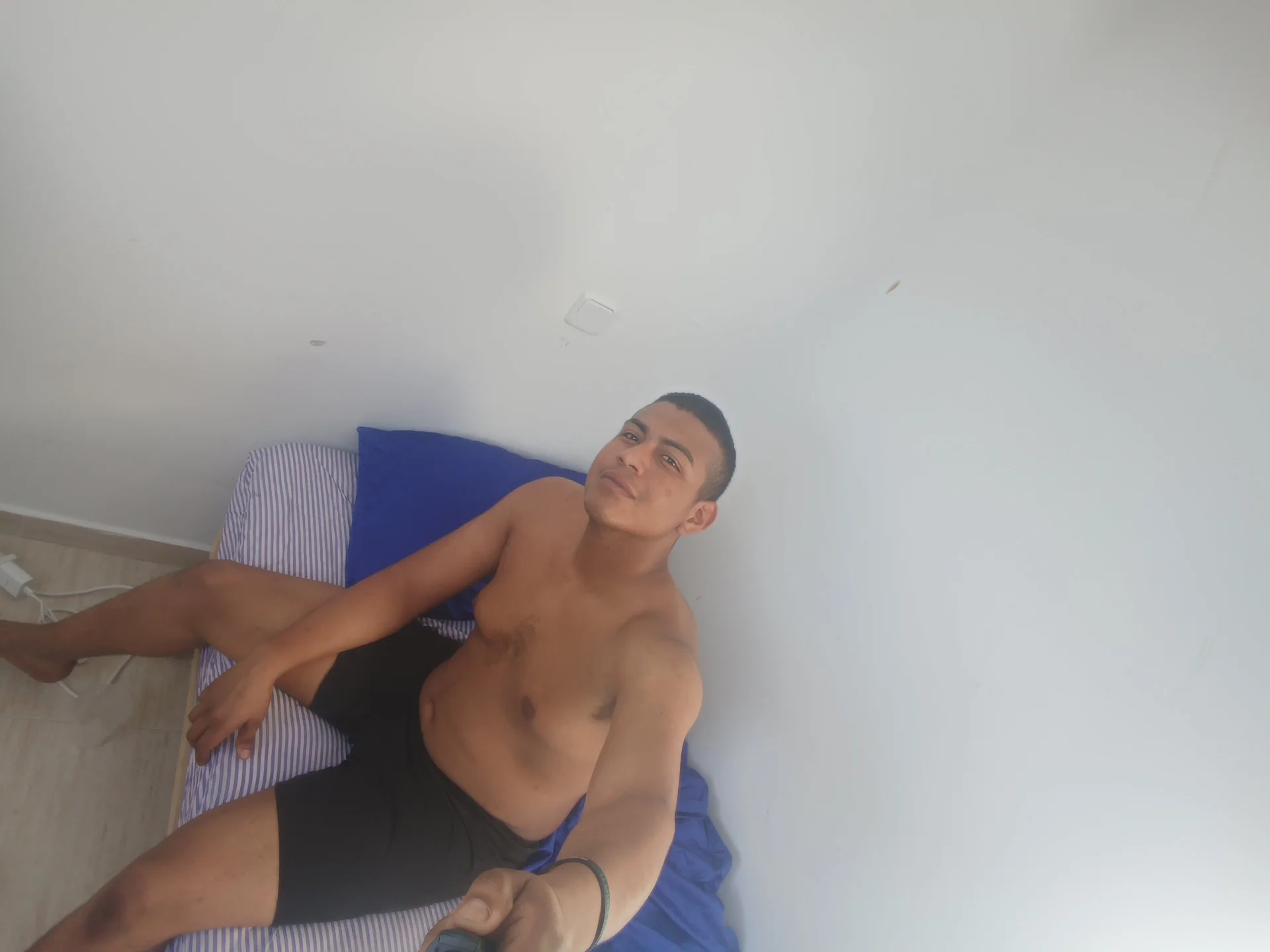 XXX Porn Photo of Nude gabo2037 1