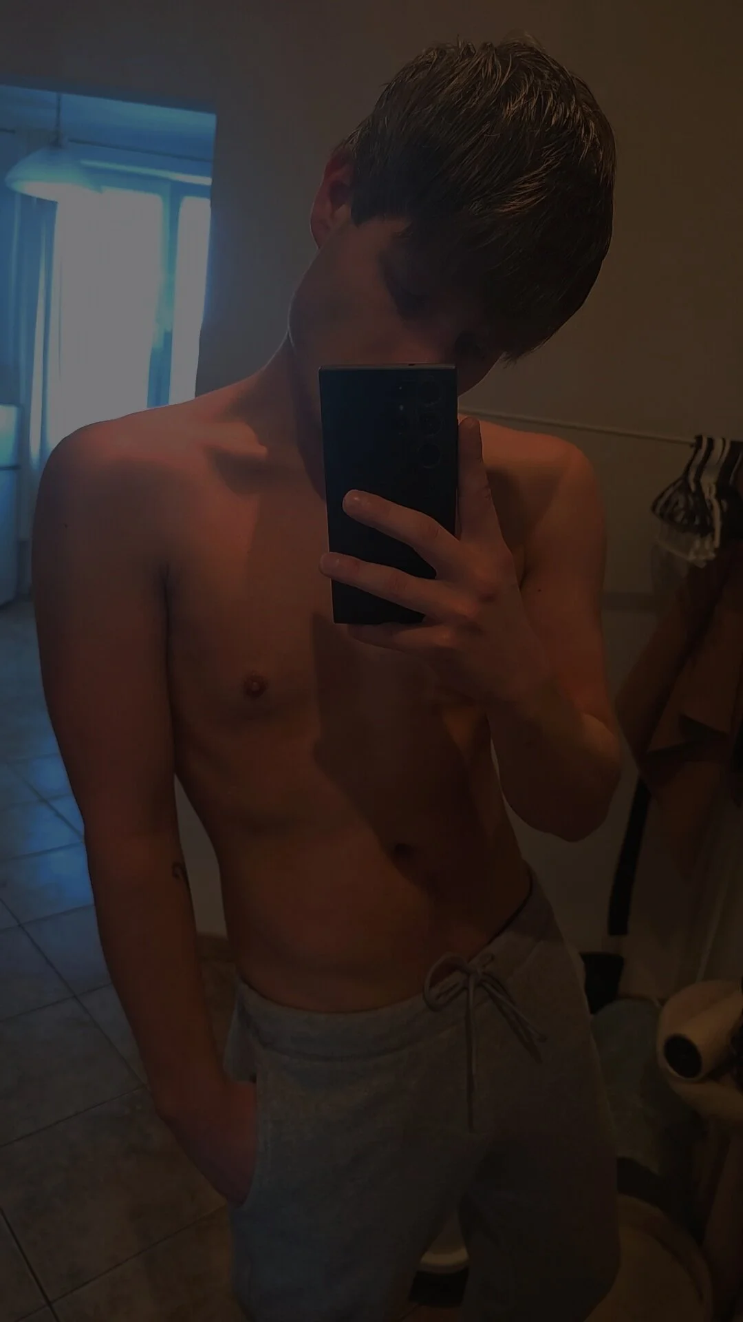 XXX Porn Photo of Nude Hottie-James01 2