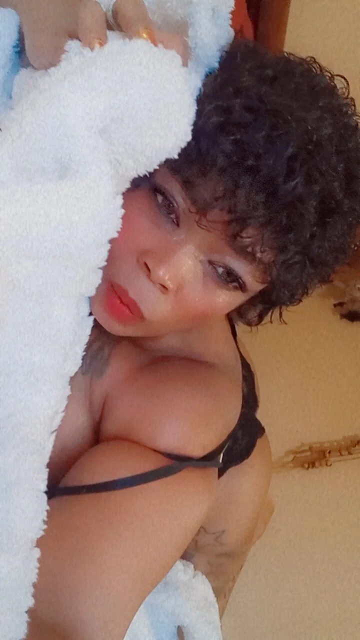 XXX Porn Photo of Nude Gucci_Bx 463
