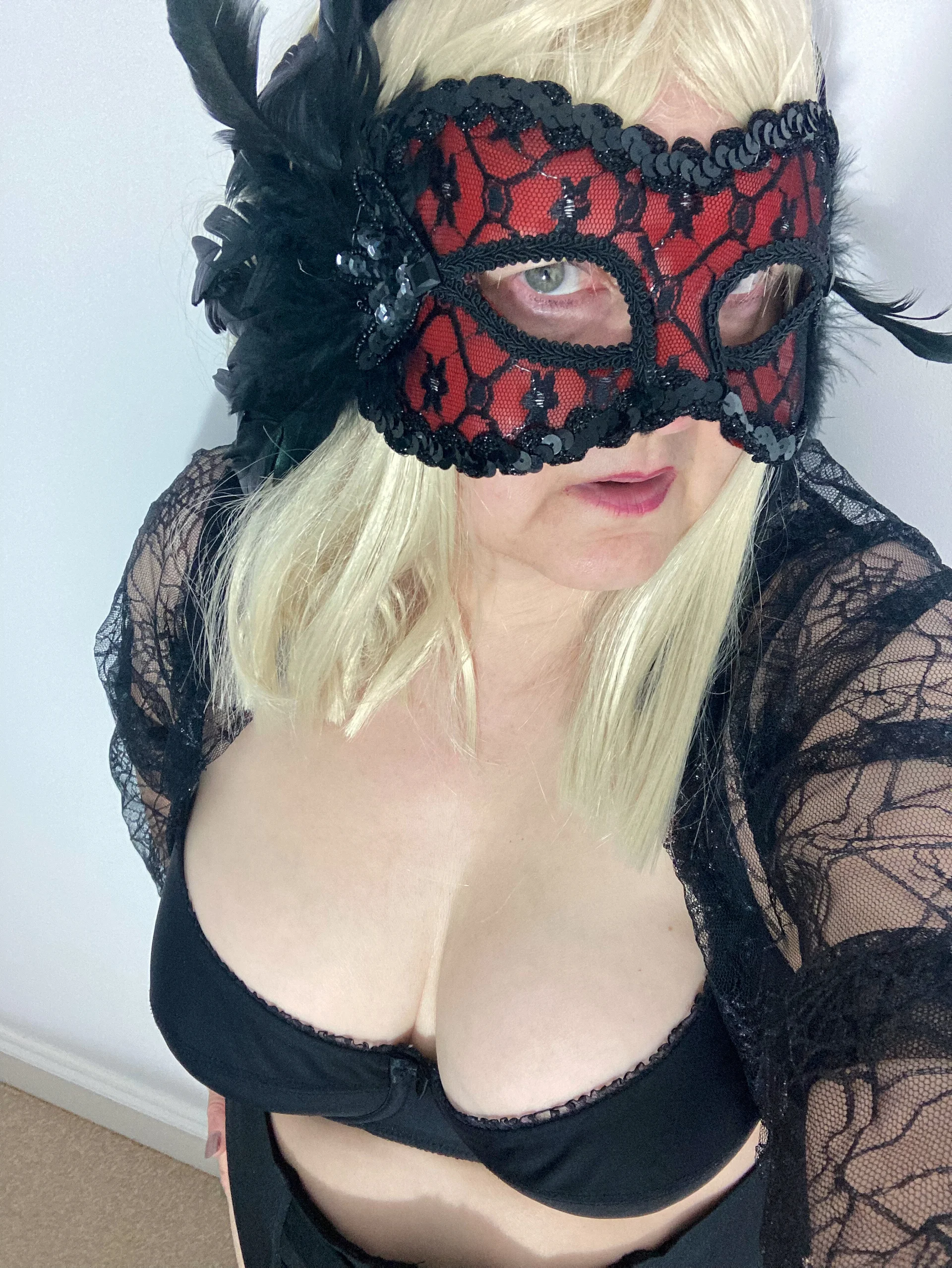 XXX Porn Photo of Nude Raven_Magical_Milf 4