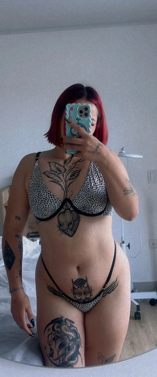 XXX Porn Photo of Nude annika_taylor 30
