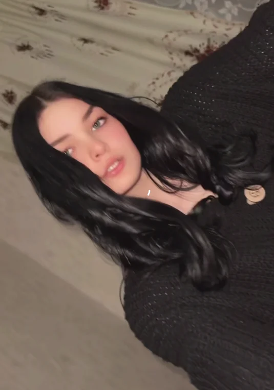 XXX Porn Photo of Nude LavinaWeberg 3