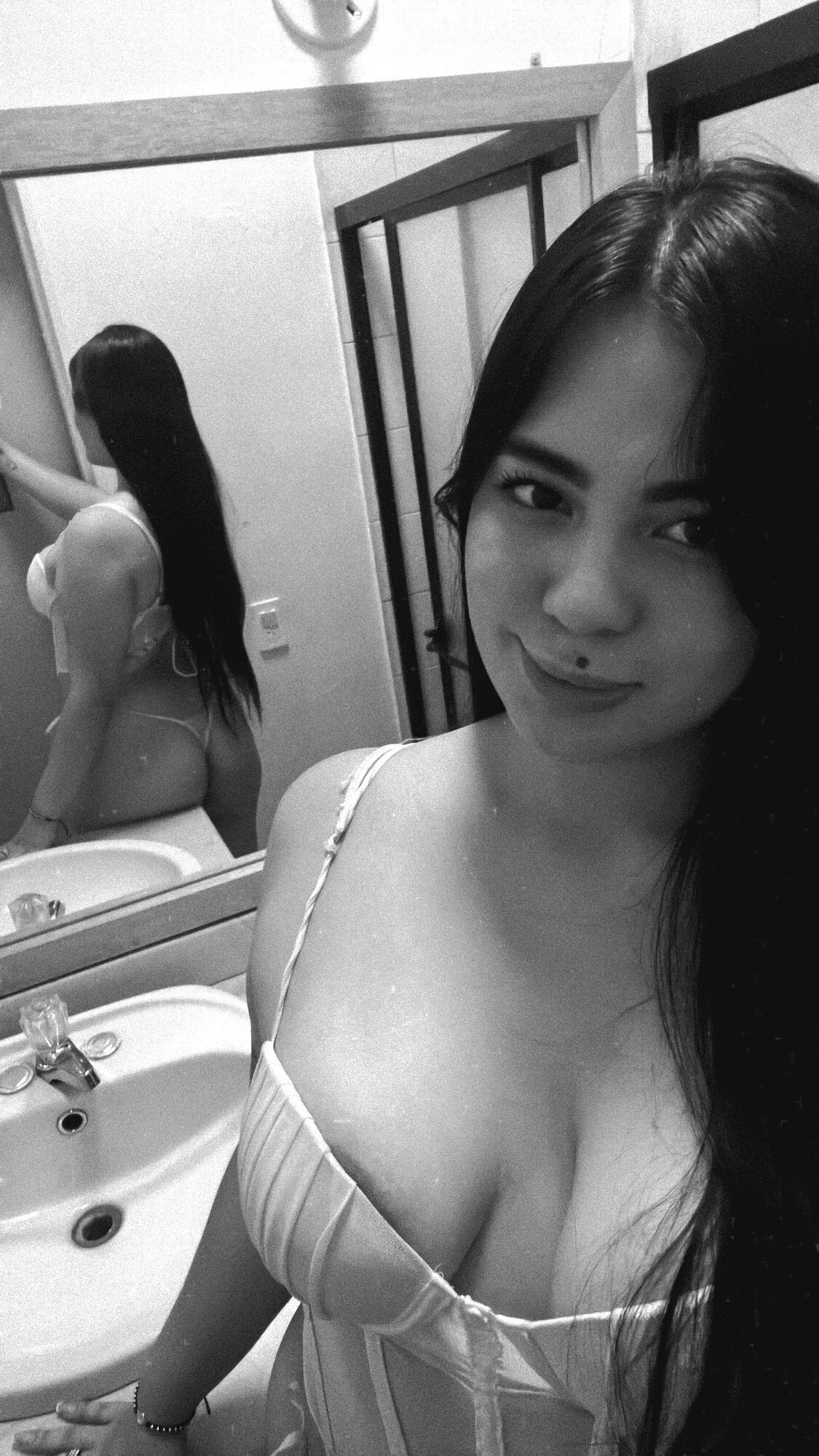 XXX Porn Photo of Nude eliza_pink24 9