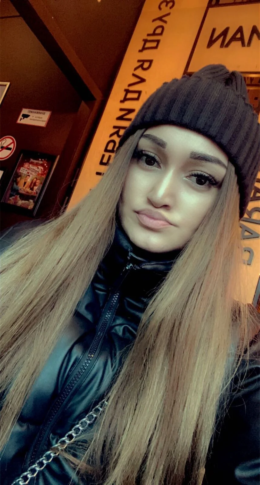XXX Porn Photo of Nude Queen_baby 5
