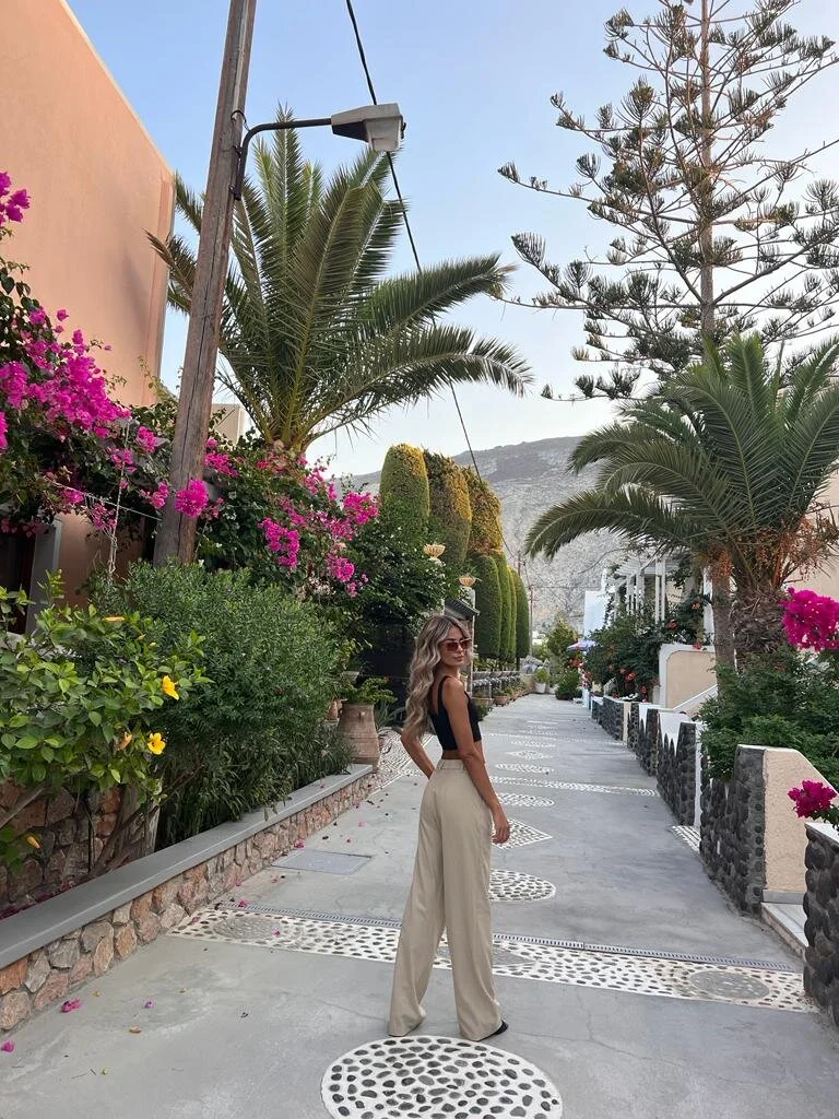 XXX Porn Photo of Nude Avril_Cyrus 13