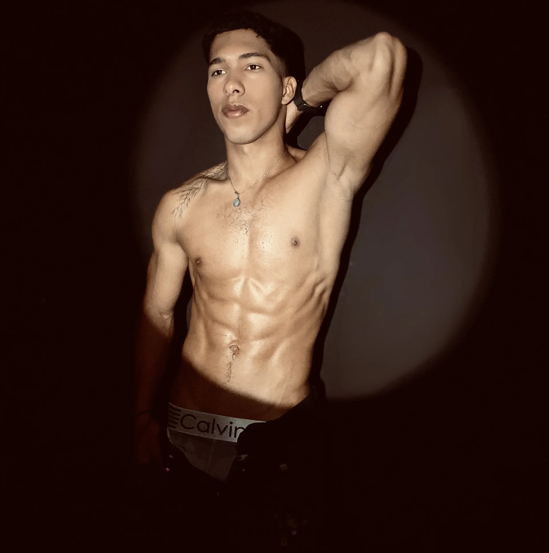 XXX Porn Photo of Nude maximo_vega_newv 1