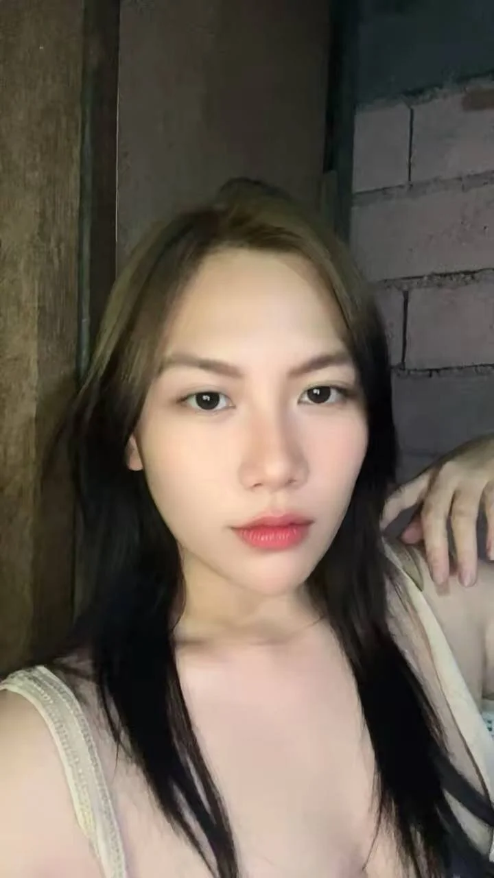 XXX Porn Photo of Nude PeachyGlowBaby 6