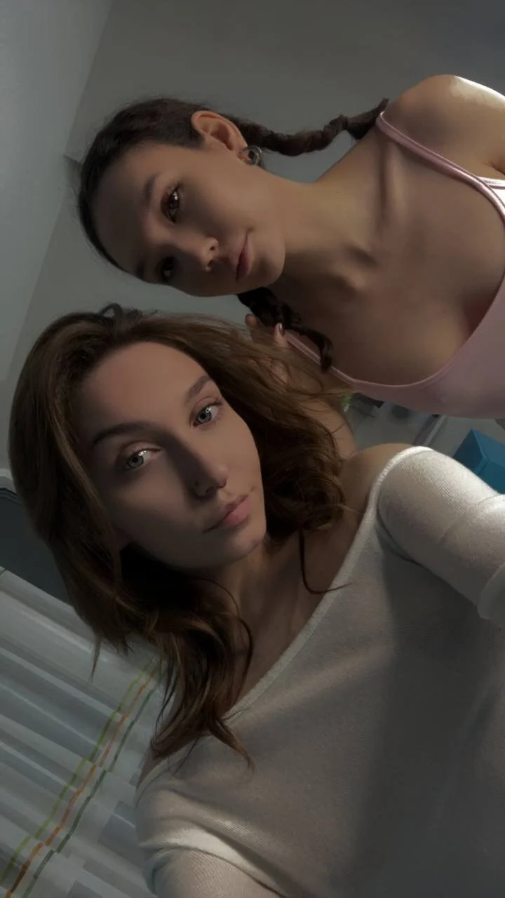 XXX Porn Photo of Nude JohnetteConstine 19