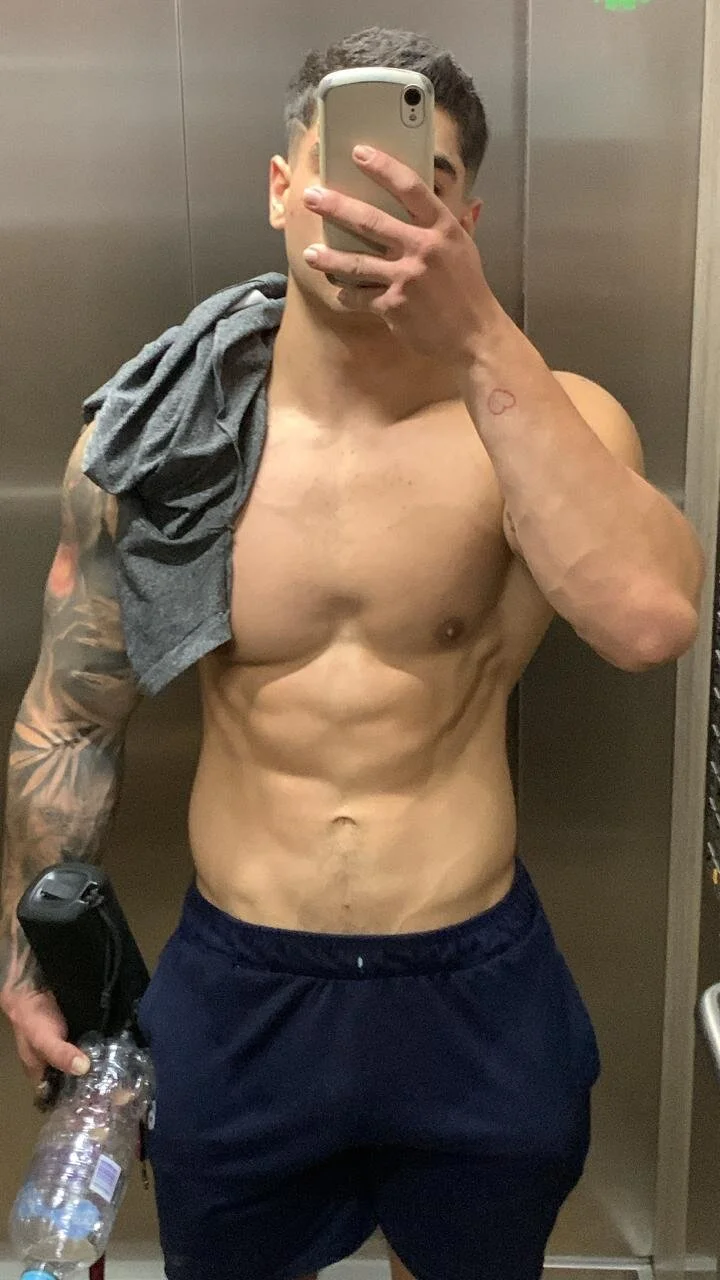 XXX Porn Photo of Nude NicolasMuscles 4