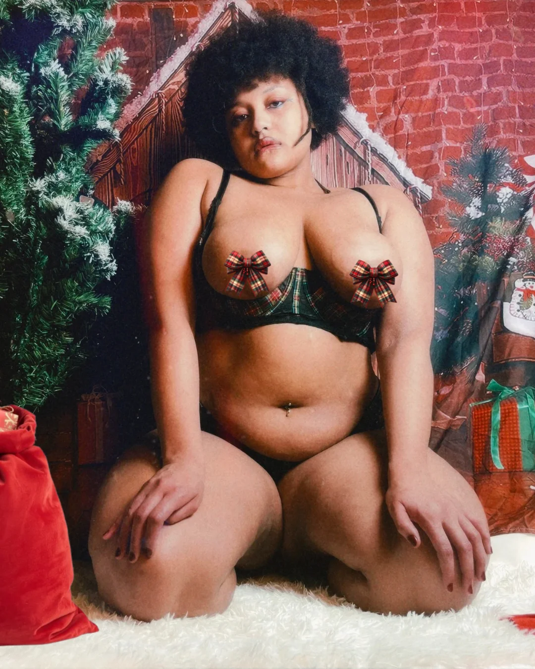 XXX Porn Photo of Nude TheeVixxxen 27