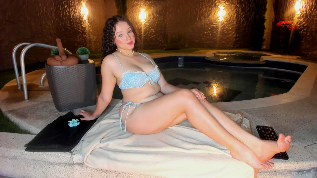 XXX Porn Photo of Nude LucyLovelyy 97