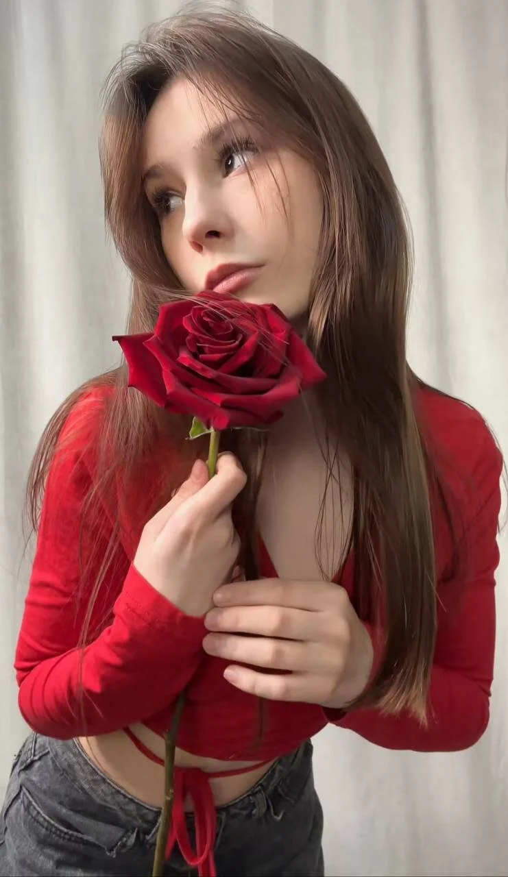XXX Porn Photo of Nude emmelieflorence 42