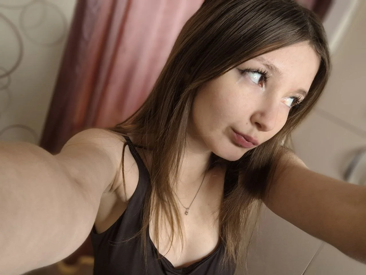 XXX Porn Photo of Nude DongMolt 392