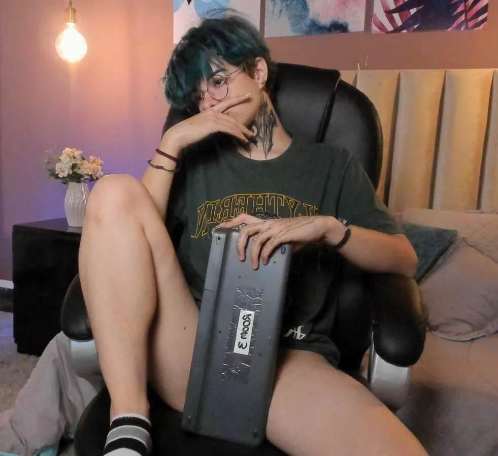 XXX Porn Photo of Nude JuneBlake_ 10