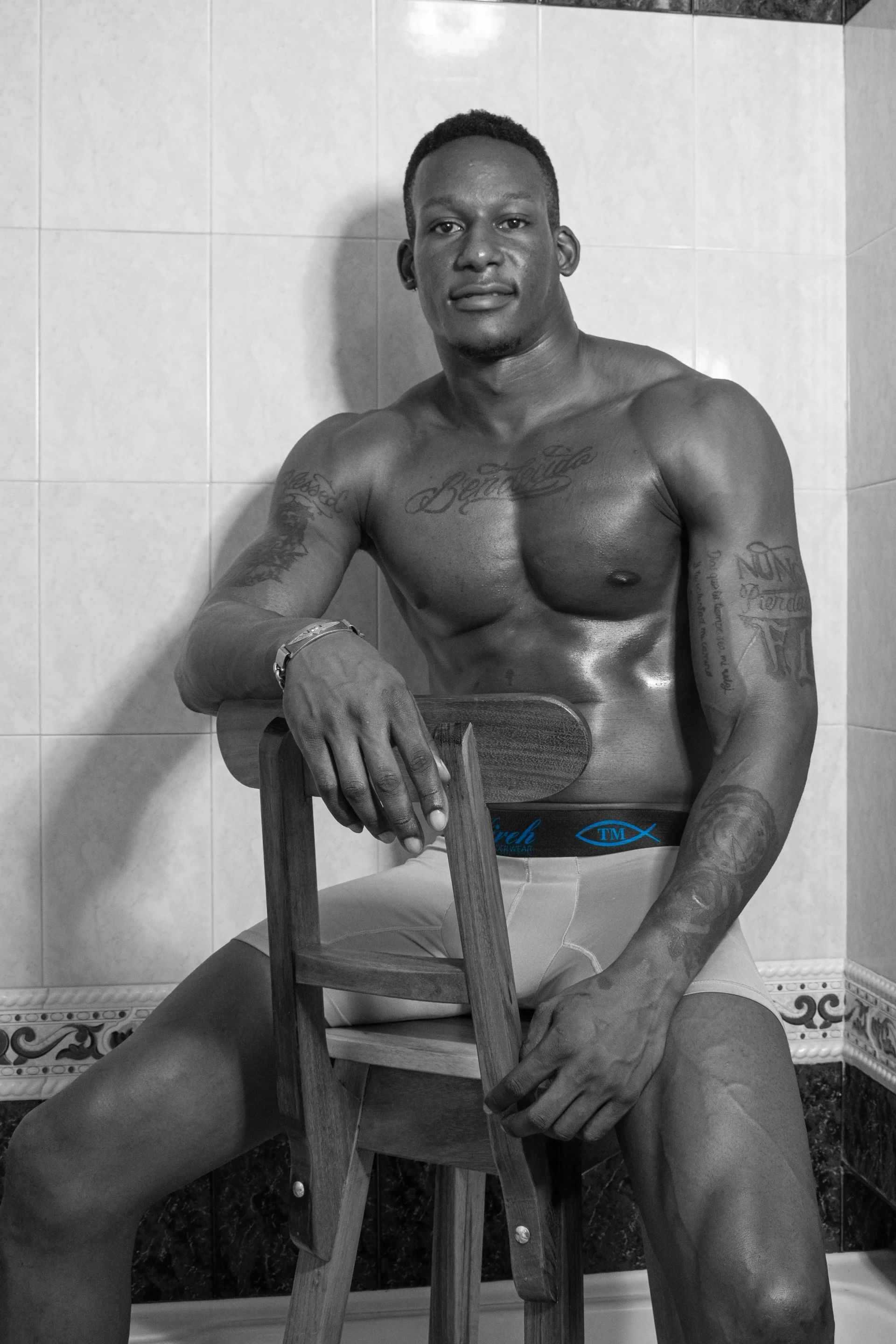 XXX Porn Photo of Nude hunter_biggest 5