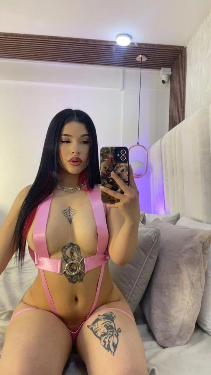 XXX Porn Photo of Nude imnikaa_ 19