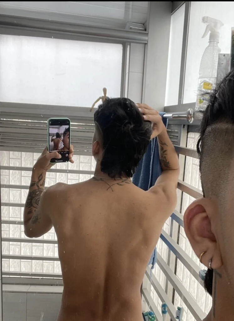 XXX Porn Photo of Nude tom_Howard 2