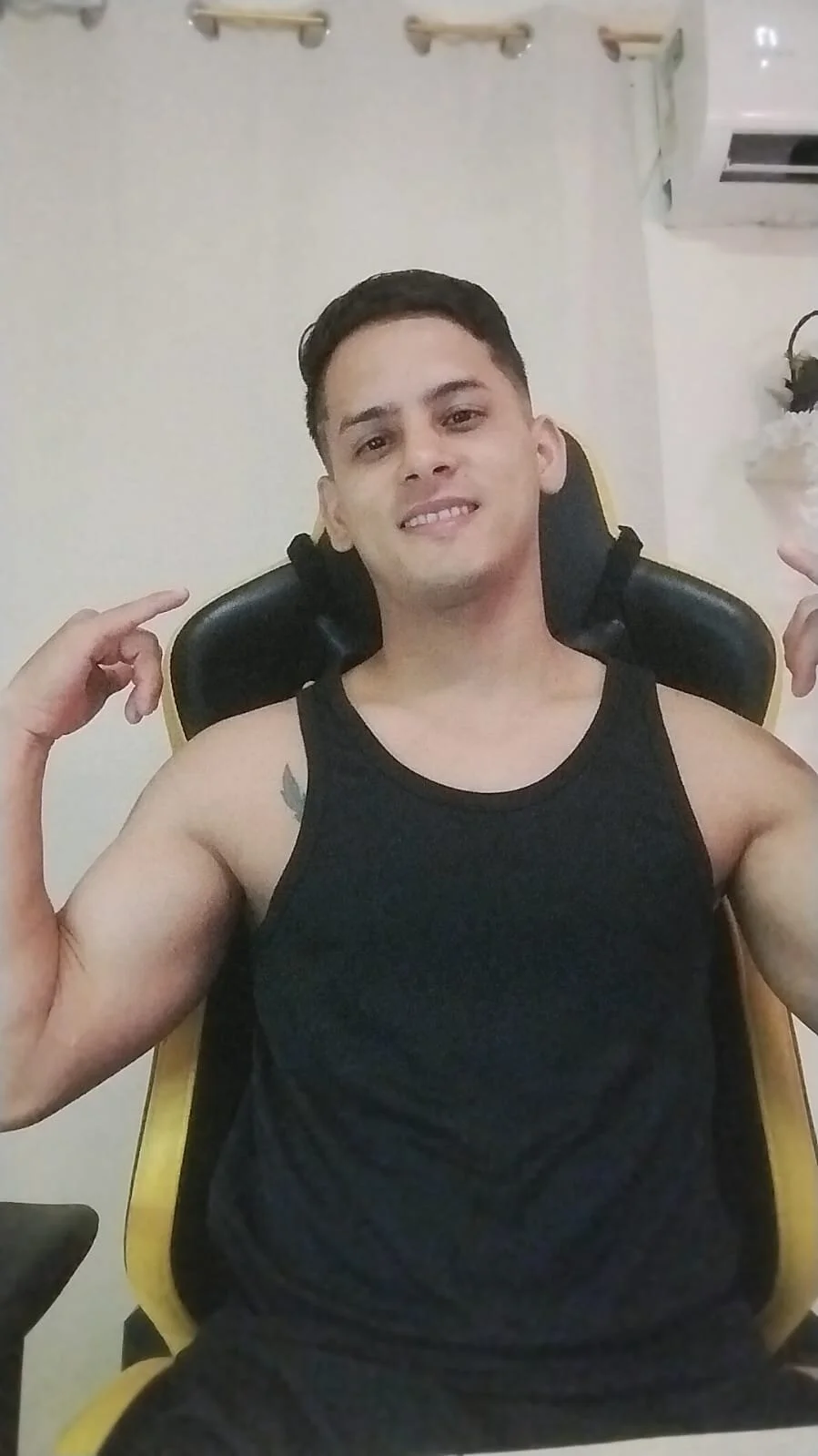 XXX Porn Photo of Nude sexy_andres01 21