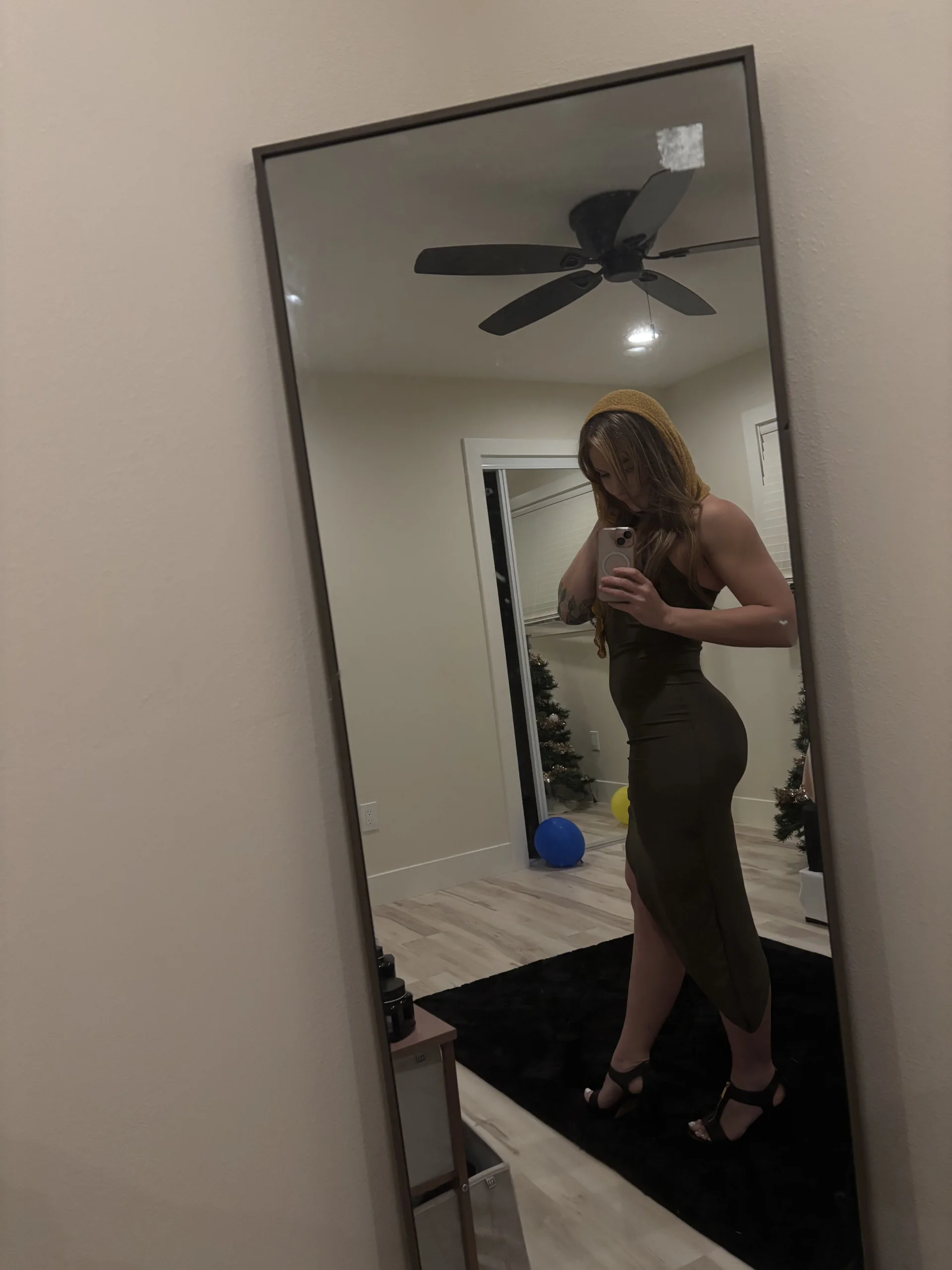 XXX Porn Photo of Nude SecretsNextDoor 4