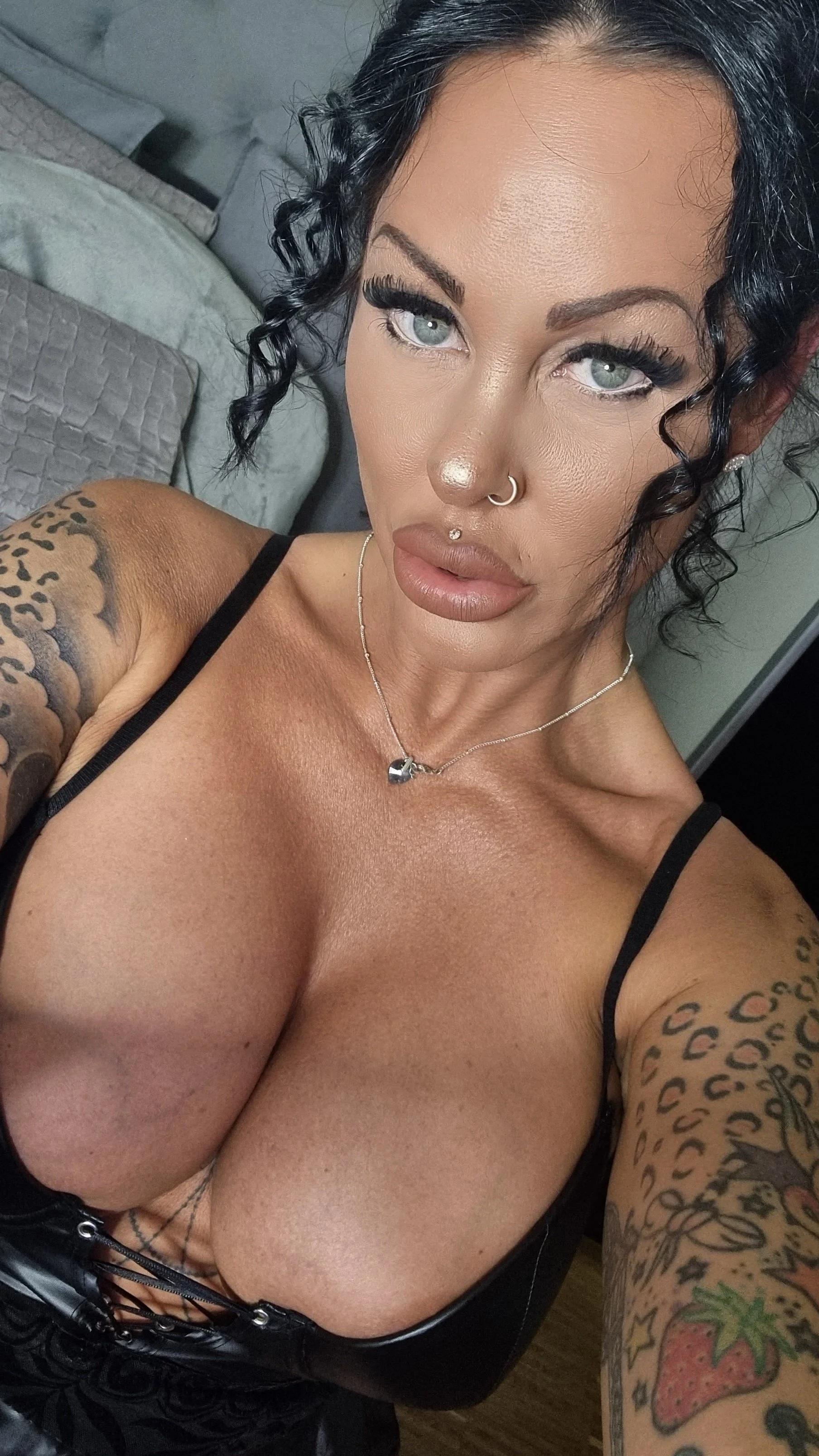 XXX Porn Photo of Nude hotmilfbitch 19