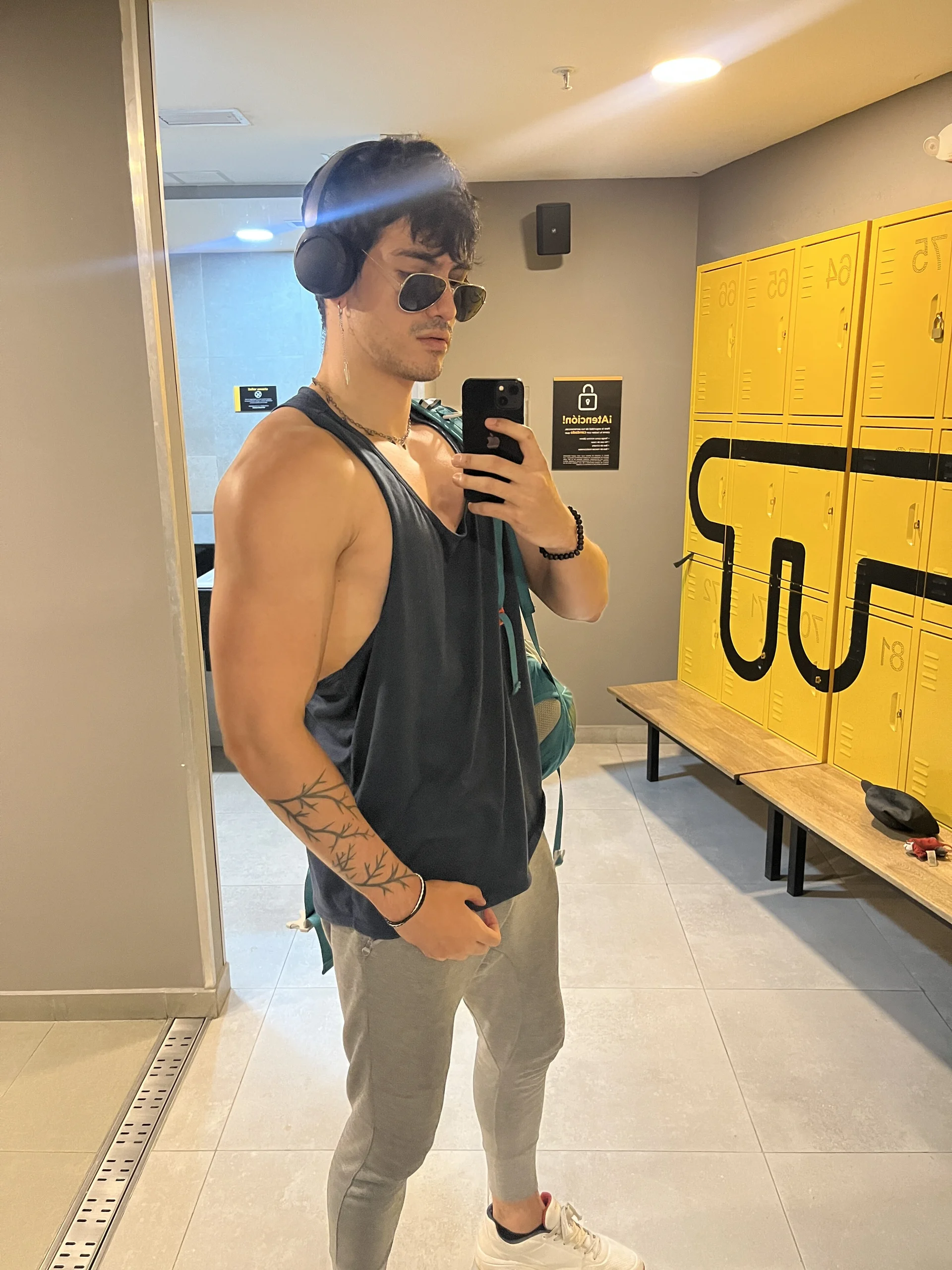 XXX Porn Photo of Nude bbbeachboy 108