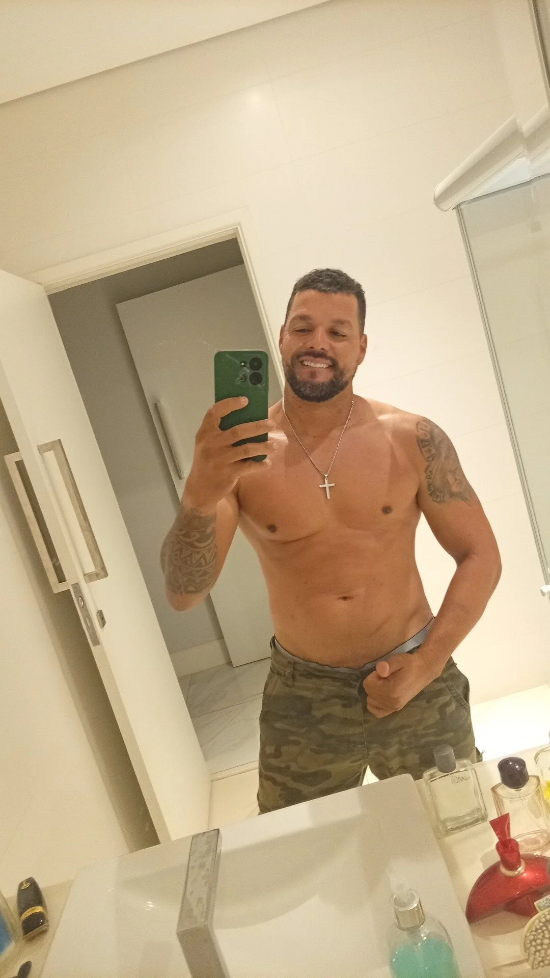 XXX Porn Photo of Nude mario181309 3