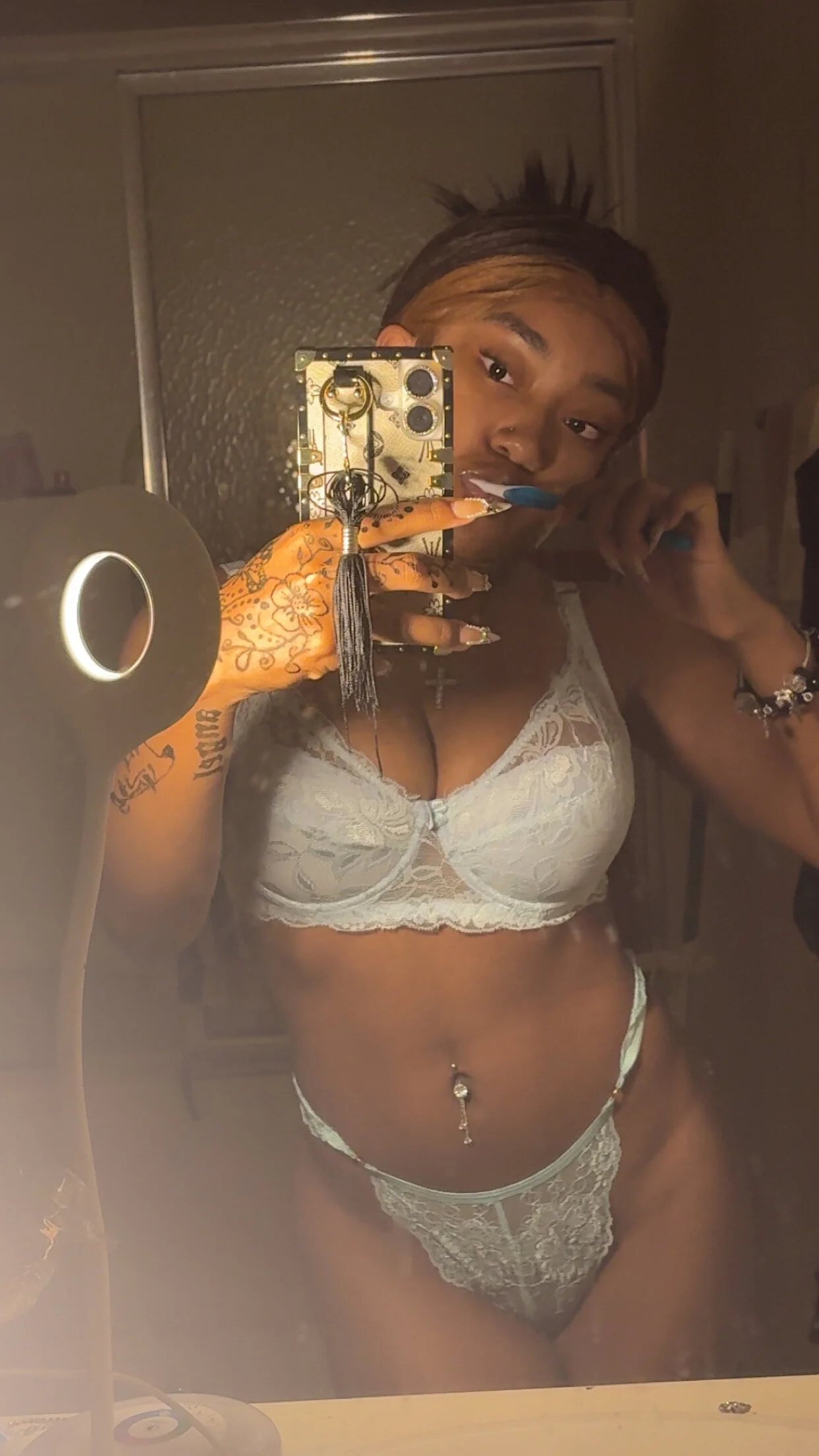 XXX Porn Photo of Nude lifeoftt_19xx 251