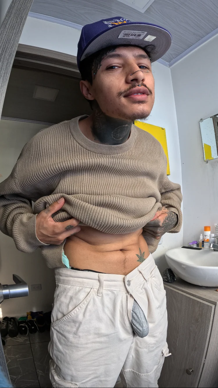 XXX Porn Photo of Nude trieone 2