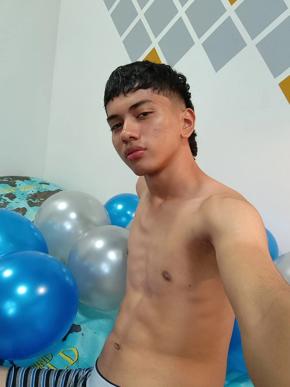 XXX Porn Photo of Nude markbowie 14