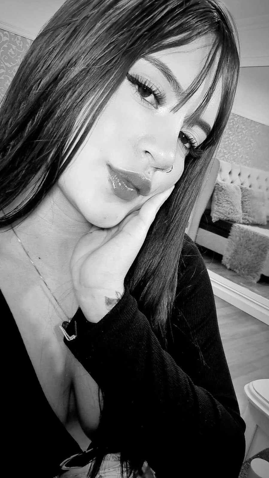 XXX Porn Photo of Nude Jolie_price 79