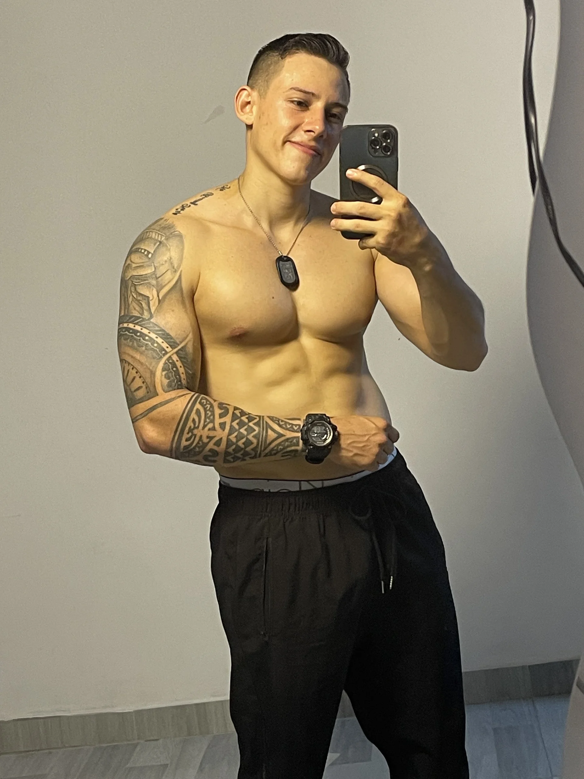 XXX Porn Photo of Nude Muscle_King_Cum 3