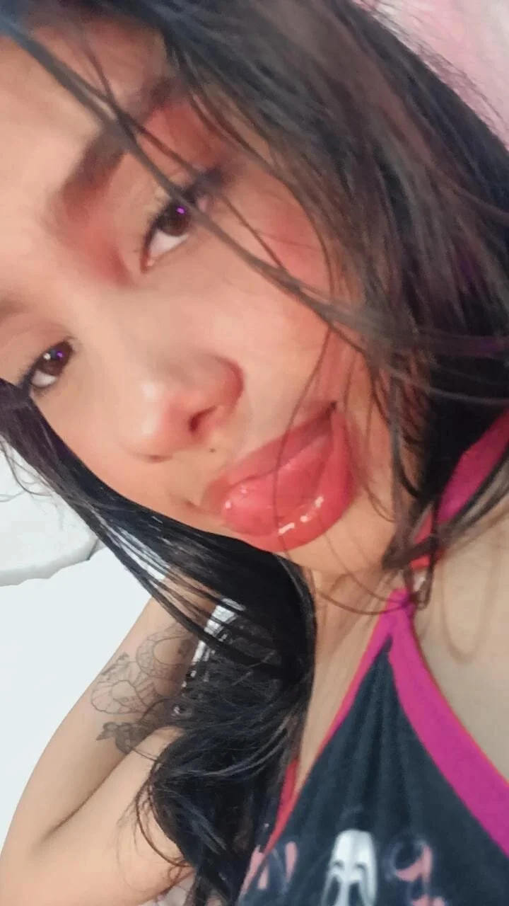 XXX Porn Photo of Nude honey_summer___ 1