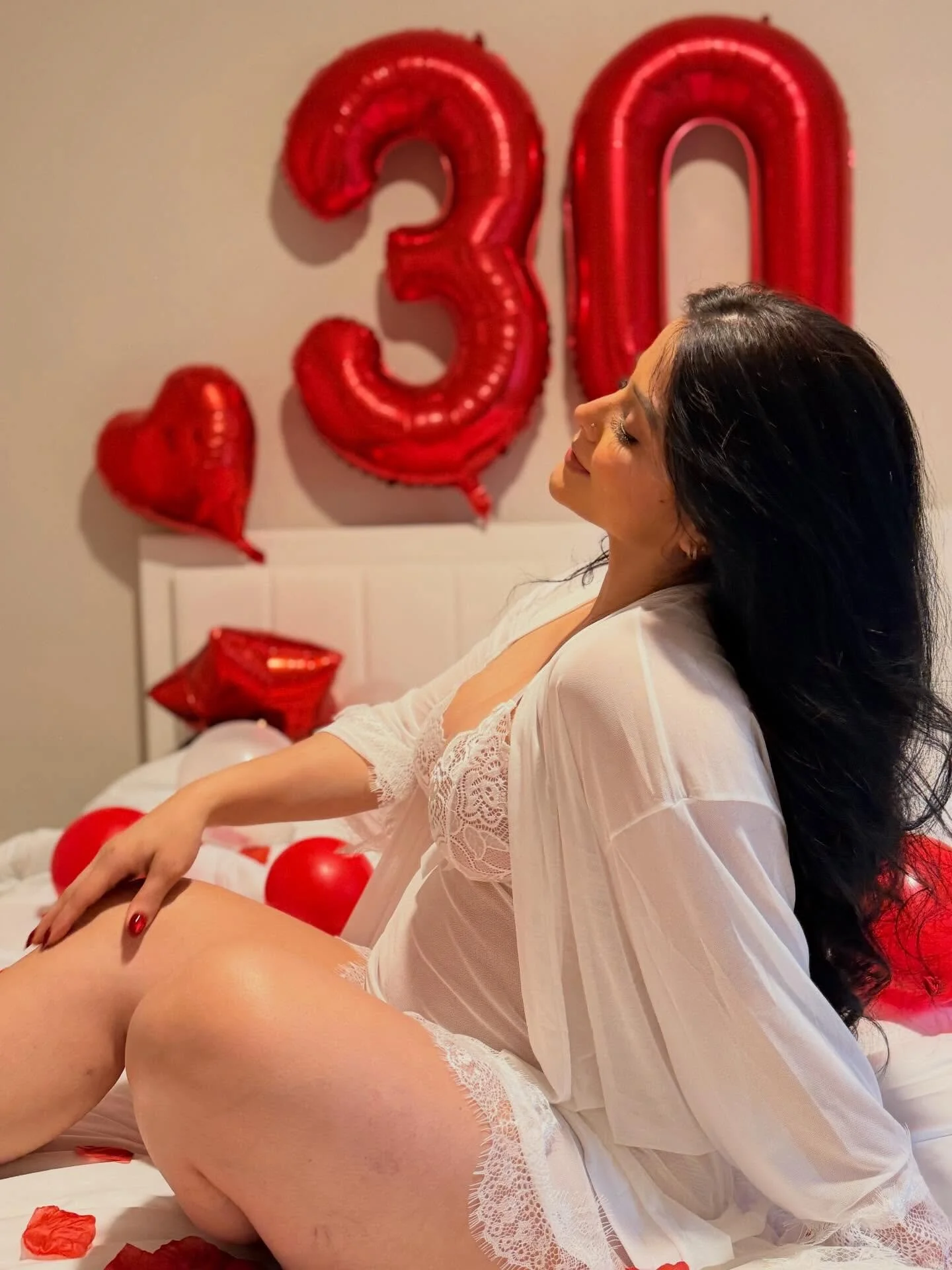 XXX Porn Photo of Nude Queen_Jyji 2