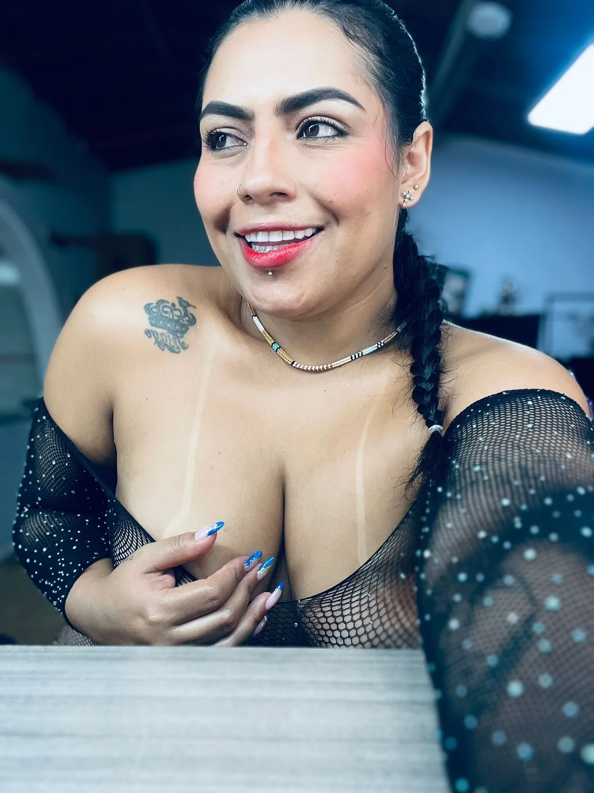 XXX Porn Photo of Nude kiana_cream 743