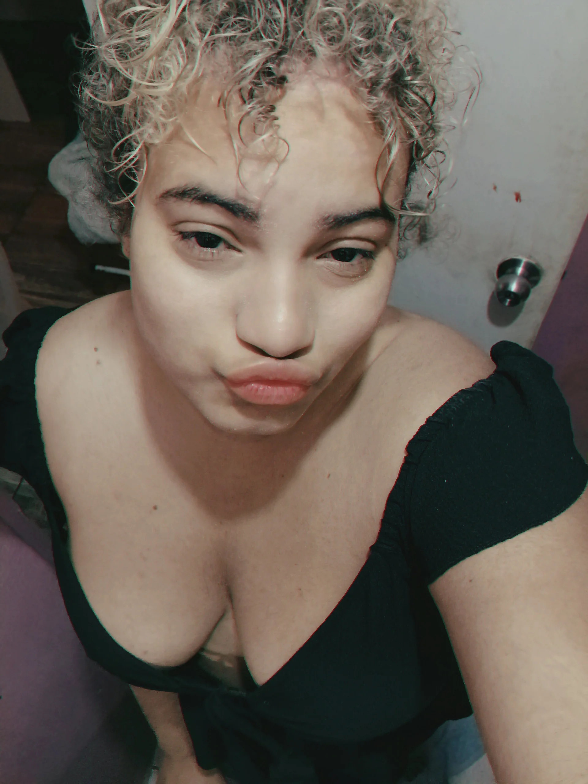 XXX Porn Photo of Nude blazzefyre 24