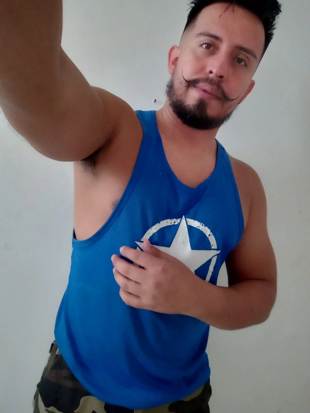 XXX Porn Photo of Nude KalethBigDick 2140