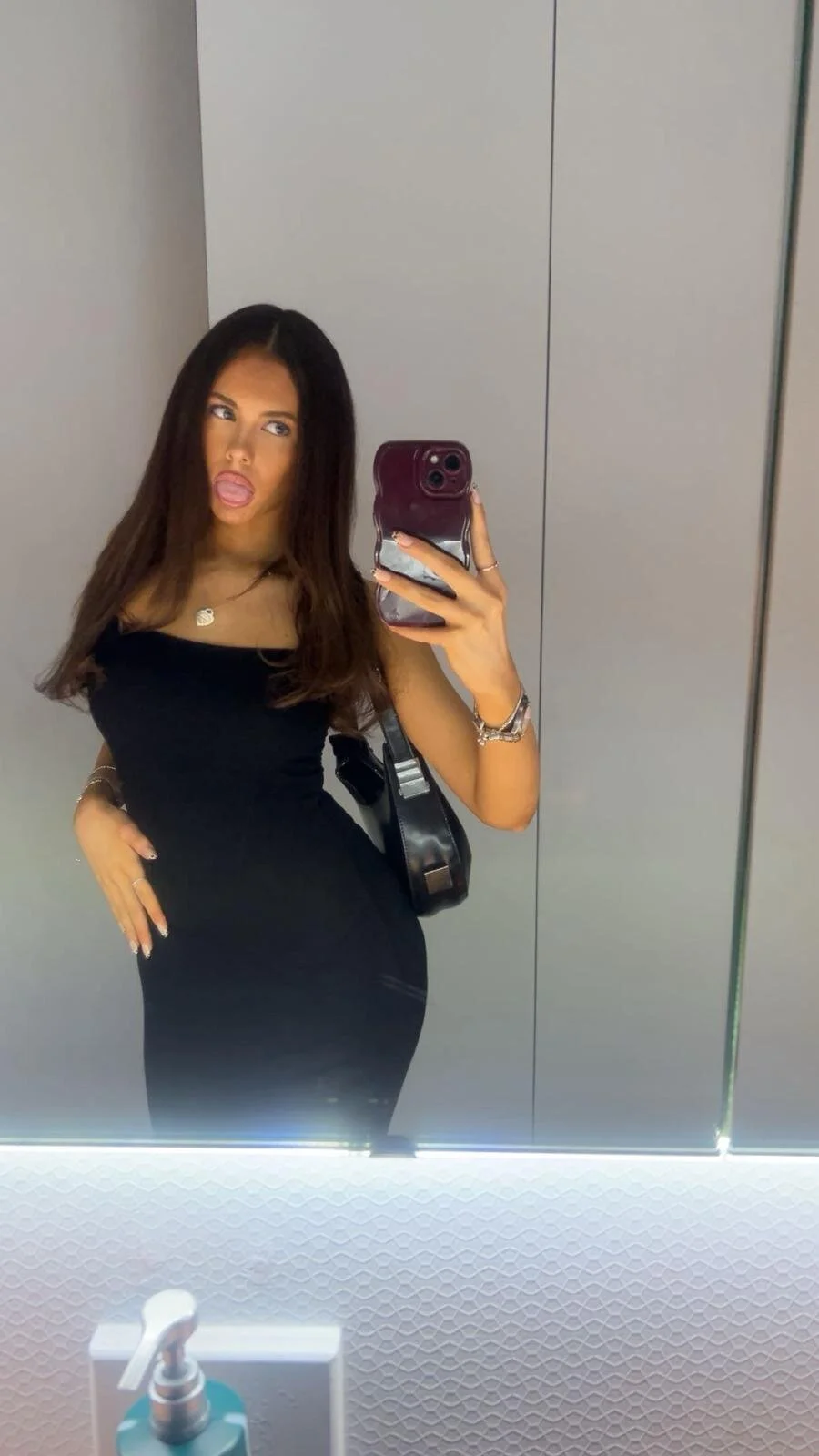 XXX Porn Photo of Nude EvelynnRosee 7
