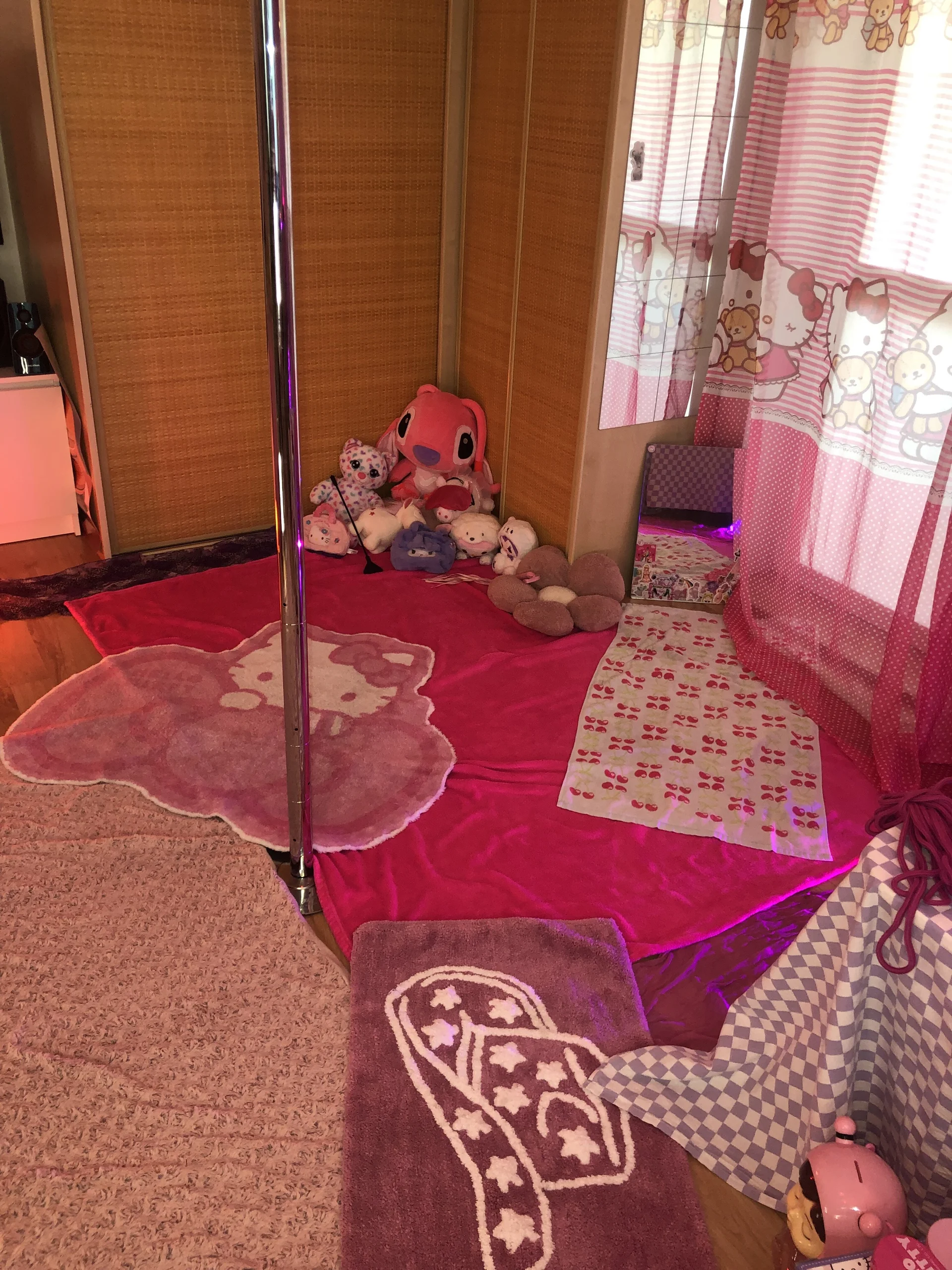XXX Porn Photo of Nude MystiqueRoxy 5