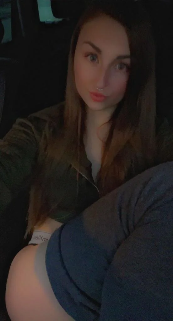 XXX Porn Photo of Nude kylie_blck 17