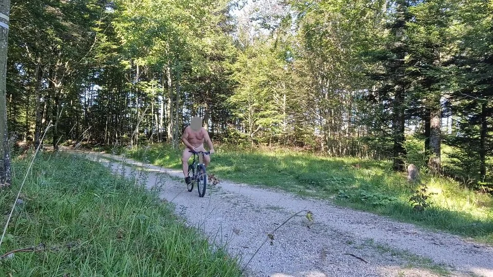 XXX Porn Photo of Nude jerkoutdoor70 12