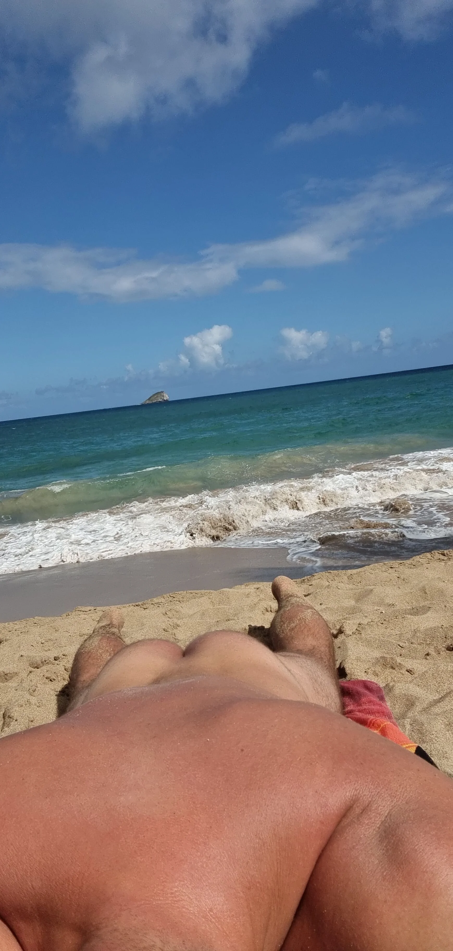XXX Porn Photo of Nude thenakedtraveler 2