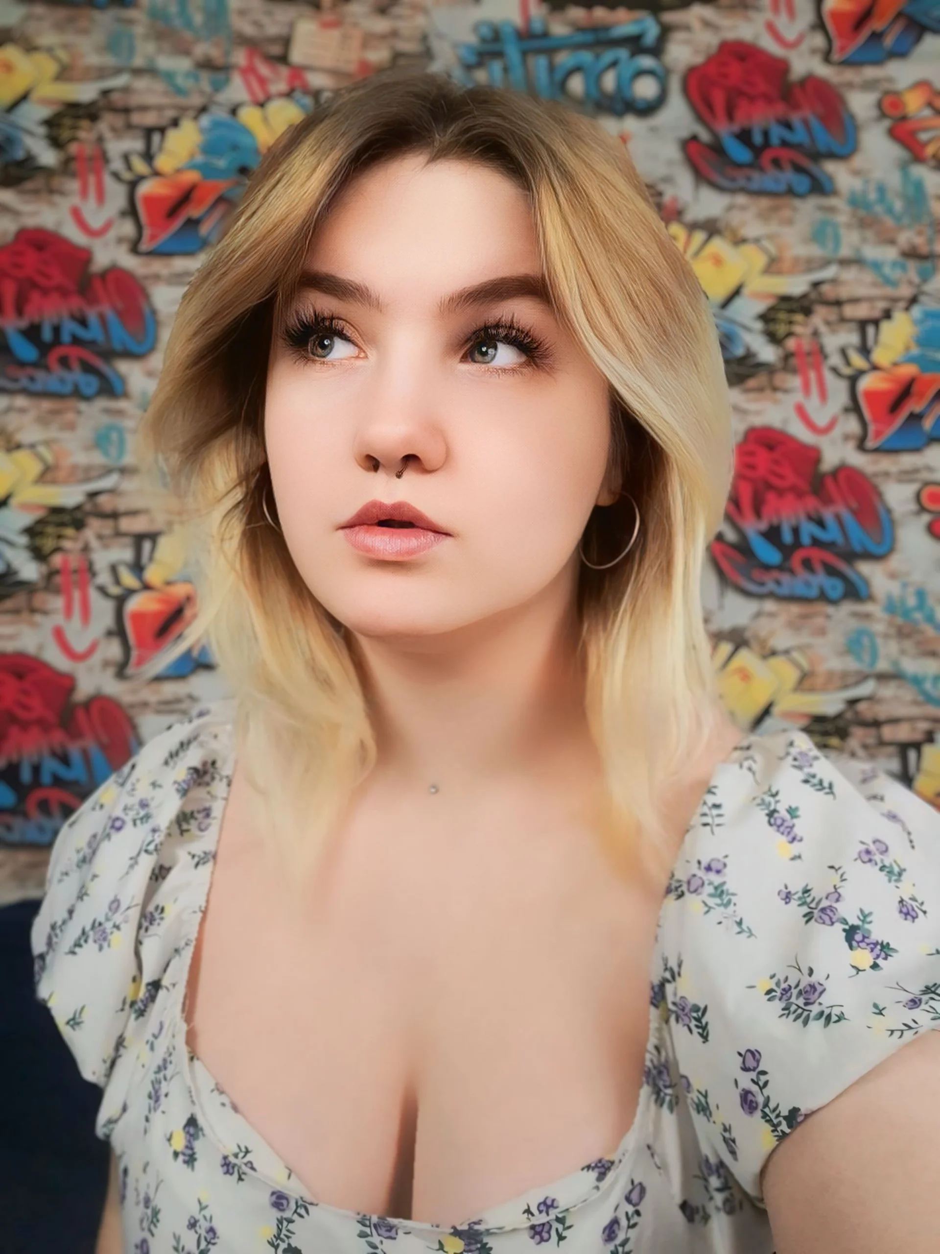 XXX Porn Photo of Nude lovelyy_julia 2