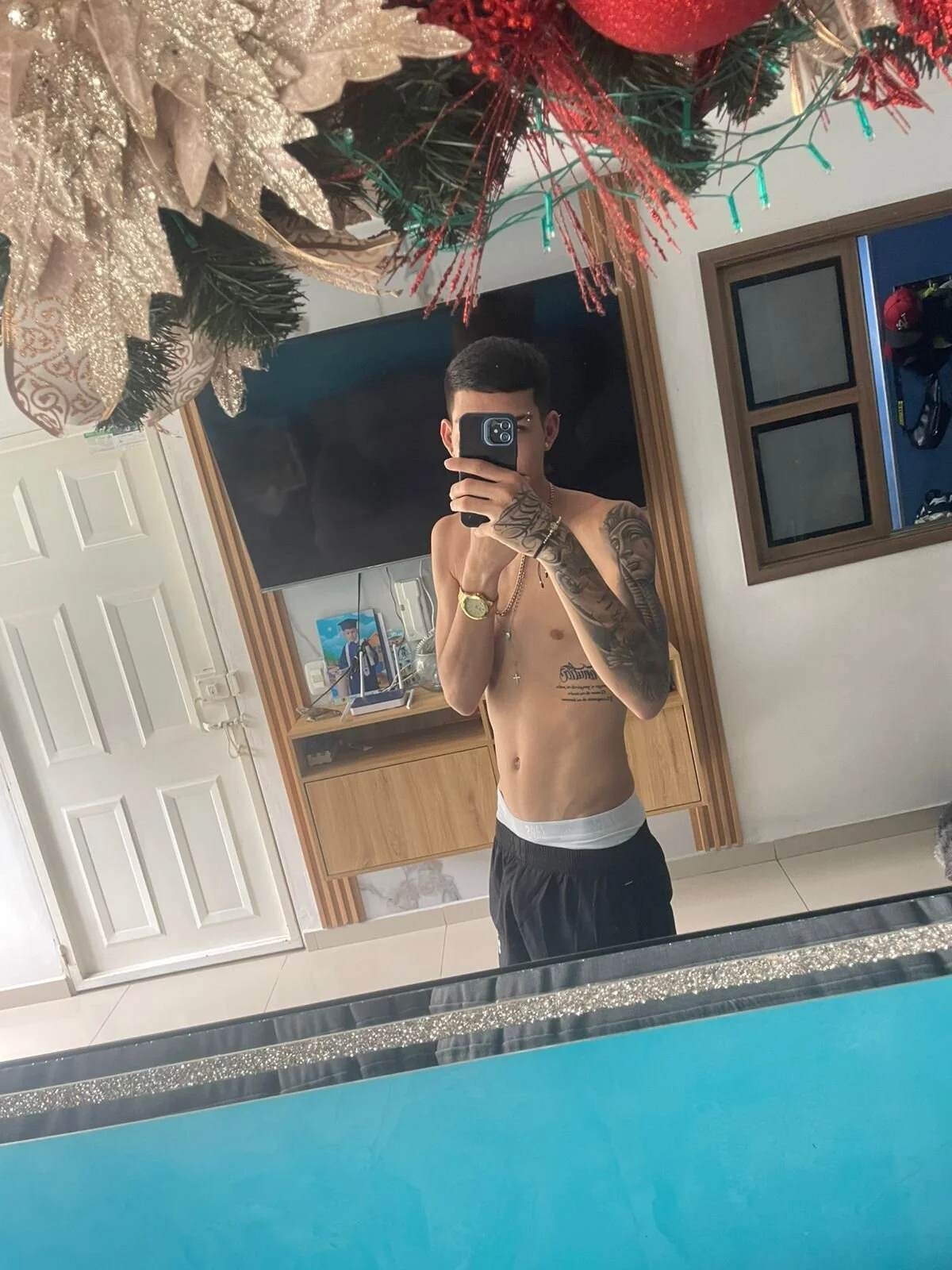 XXX Porn Photo of Nude paul_ponce 30