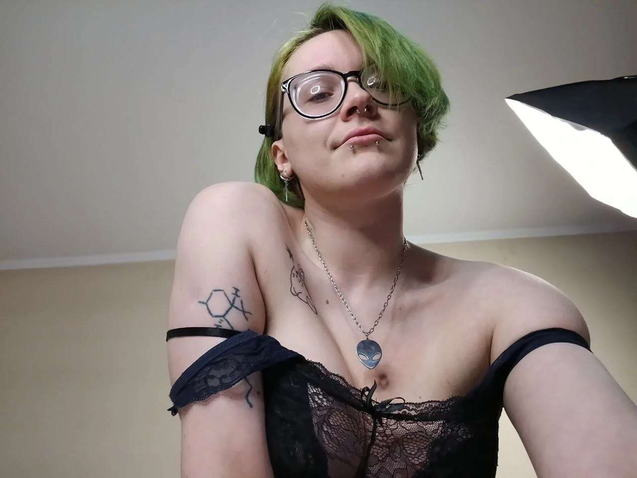 XXX Porn Photo of Nude alisahug 3