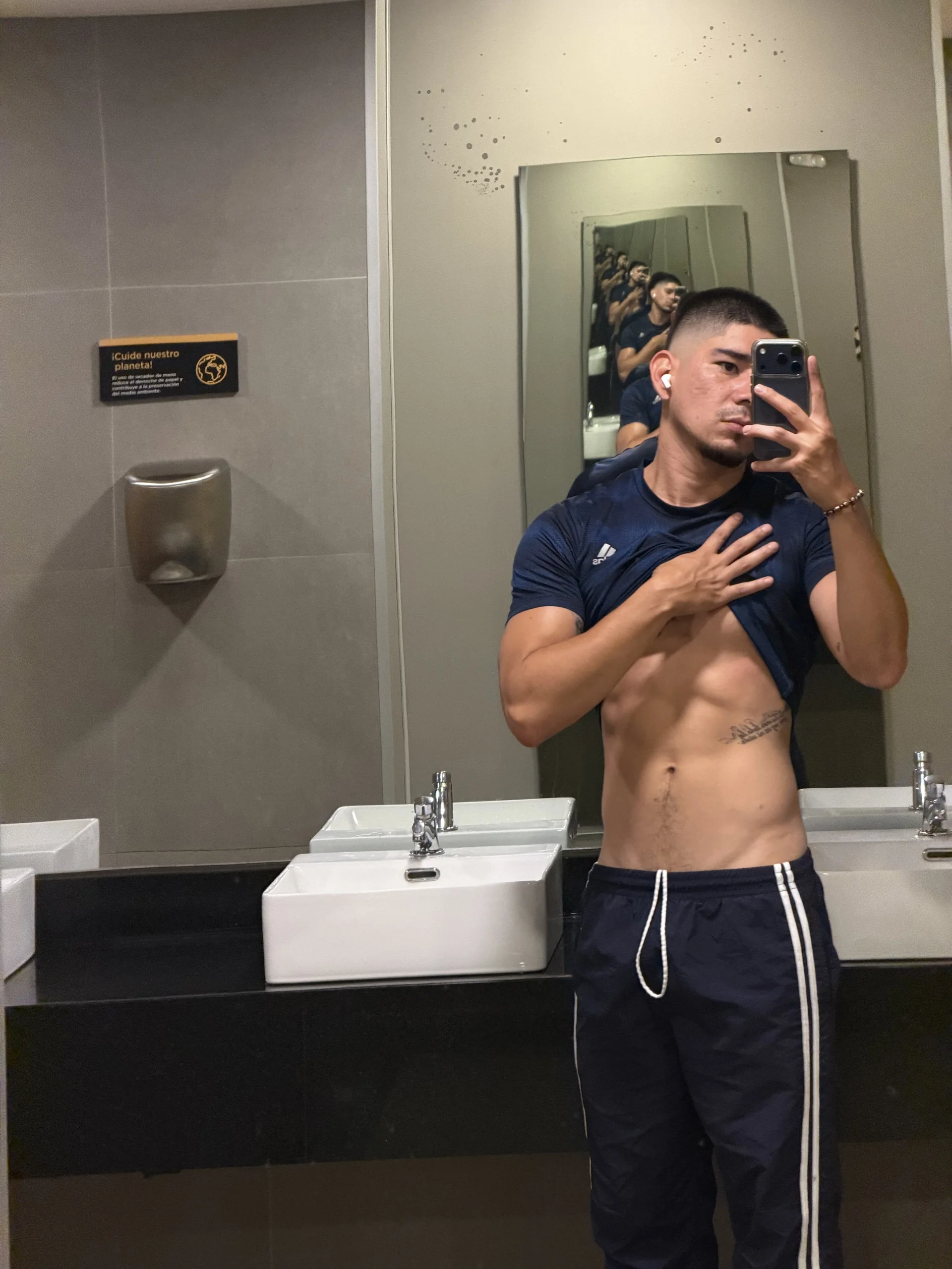 XXX Porn Photo of Nude danielv_95 28